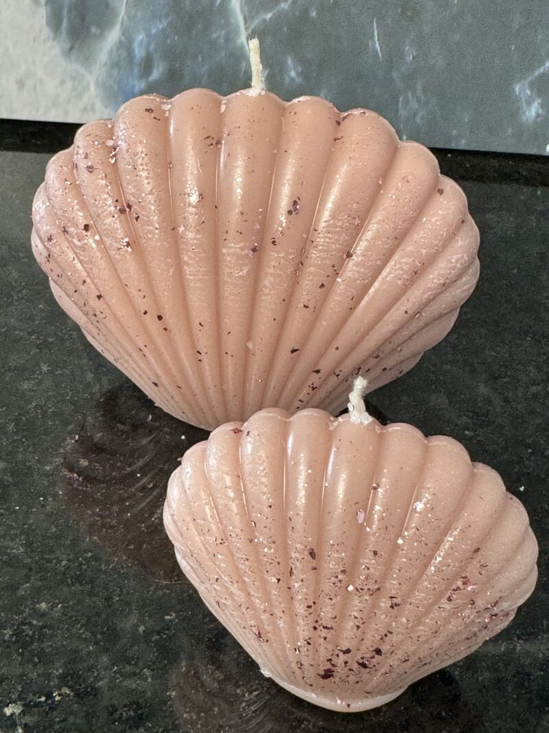 Conchita gde vela o candela en Parafina.