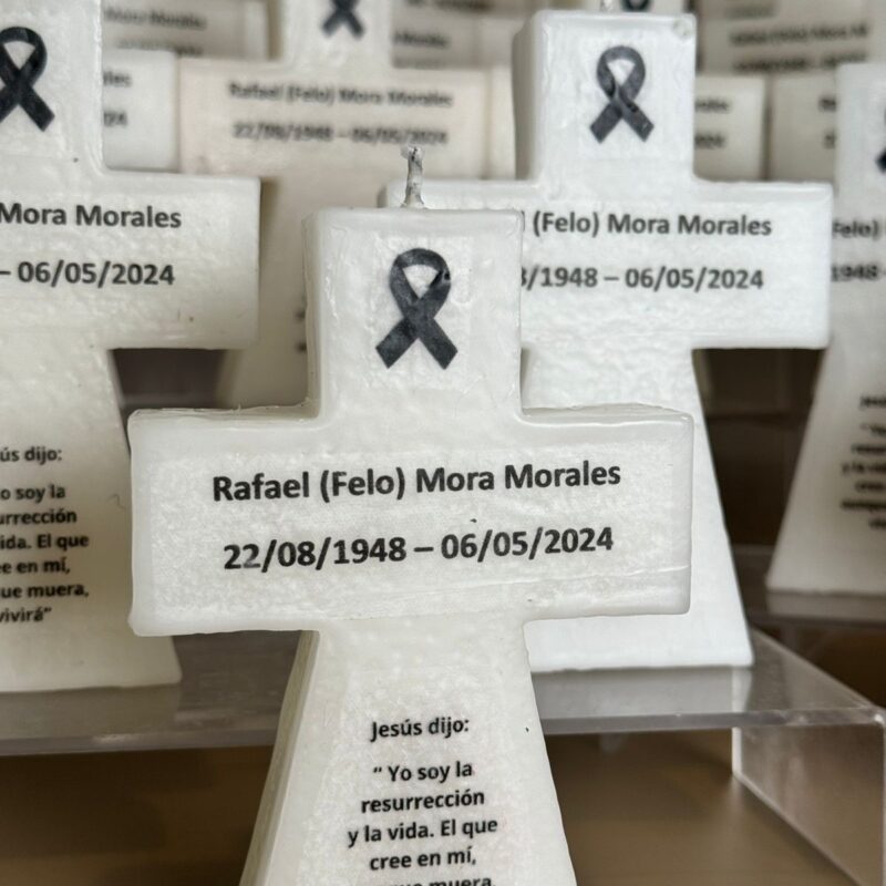 Cruz mediana delgada luctuosa vela o candela